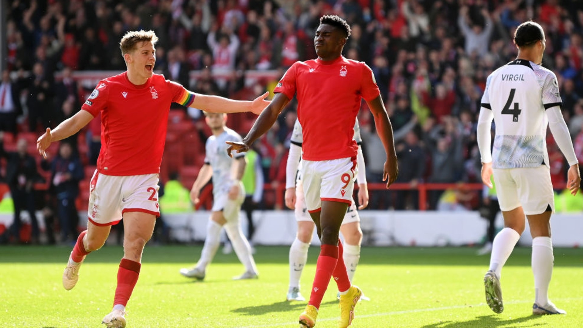 他们必须在 他们必须在